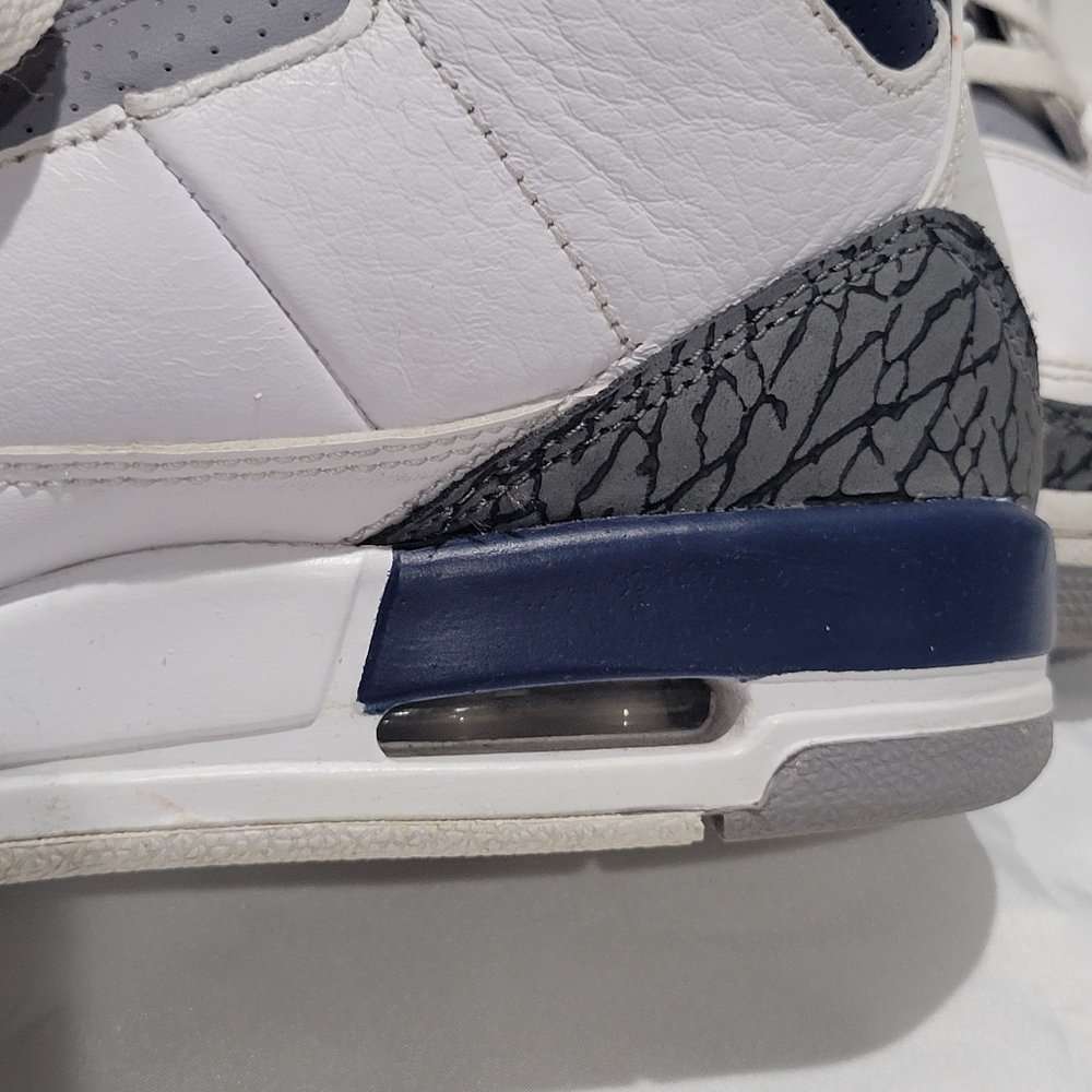 Air Jordan 3 Retro 2023 Midnight Navy 5.5 Youth Sneakers - Picture 12 of 16